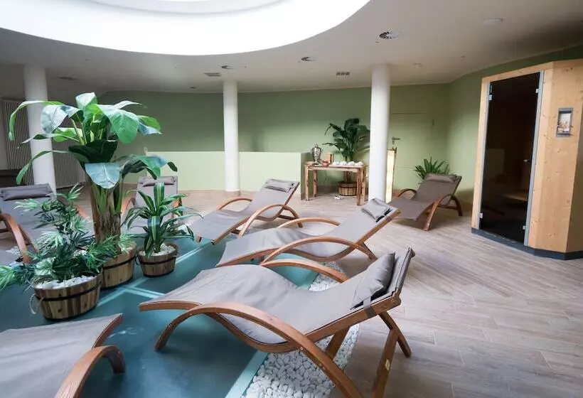 Family Hotel Schloss Rosenegg