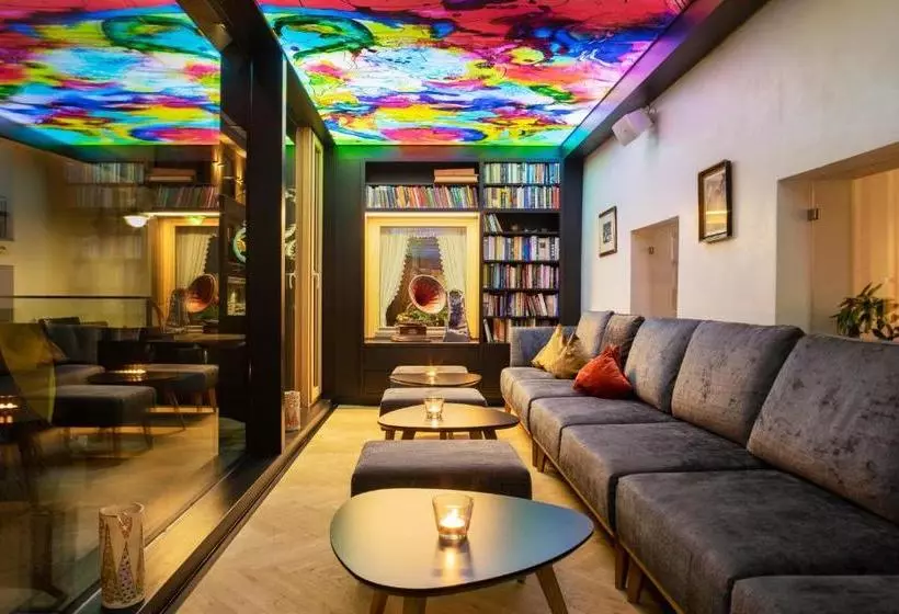 Отель Goldener Adler   Im Sommer Silvretta Card Premium Inkludiert