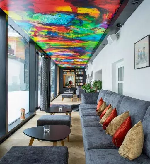 Отель Goldener Adler   Im Sommer Silvretta Card Premium Inkludiert