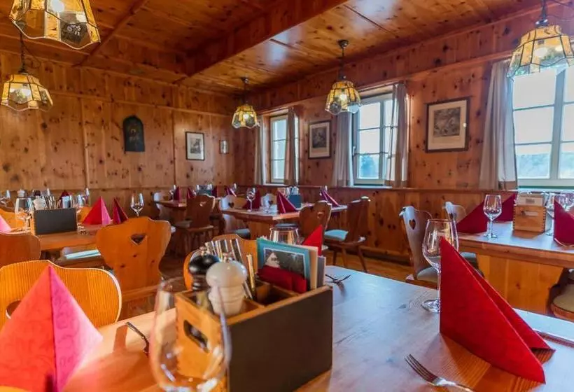 ホテル Theater  Und Feriendorf Königsleitn Gmbh