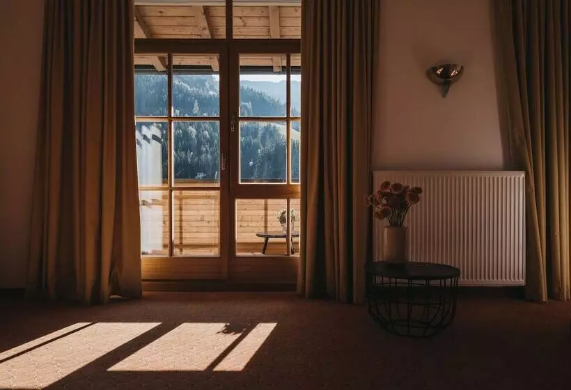 Отель Vaya Zell Am See