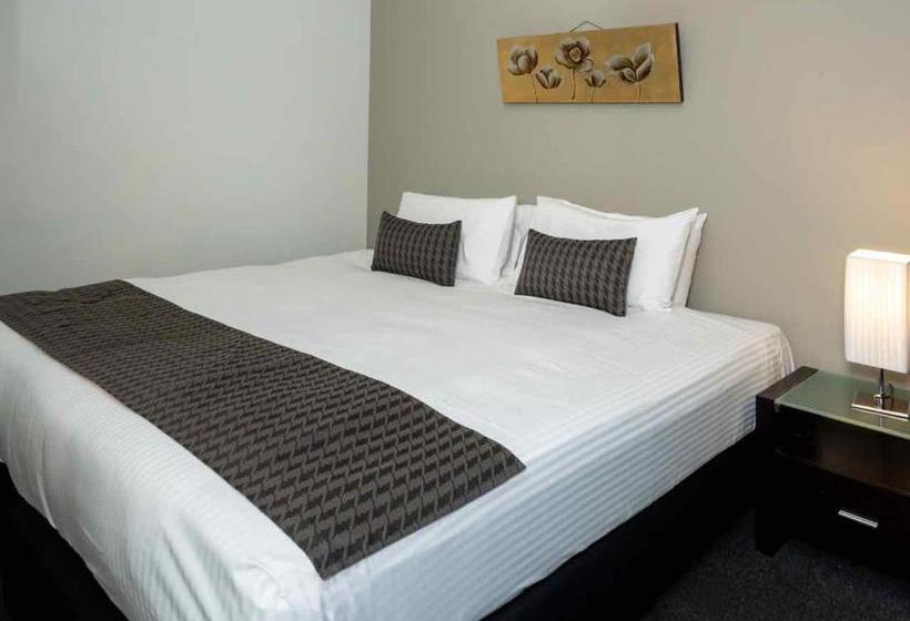 Riverside Apartments Melbourne