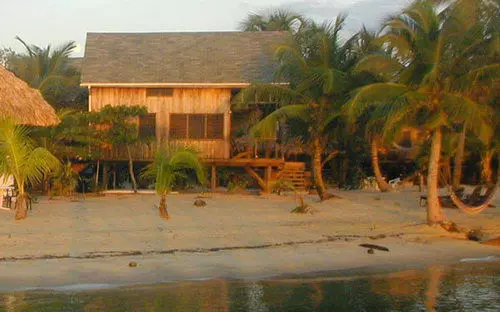 منتجع Green Parrot Belize