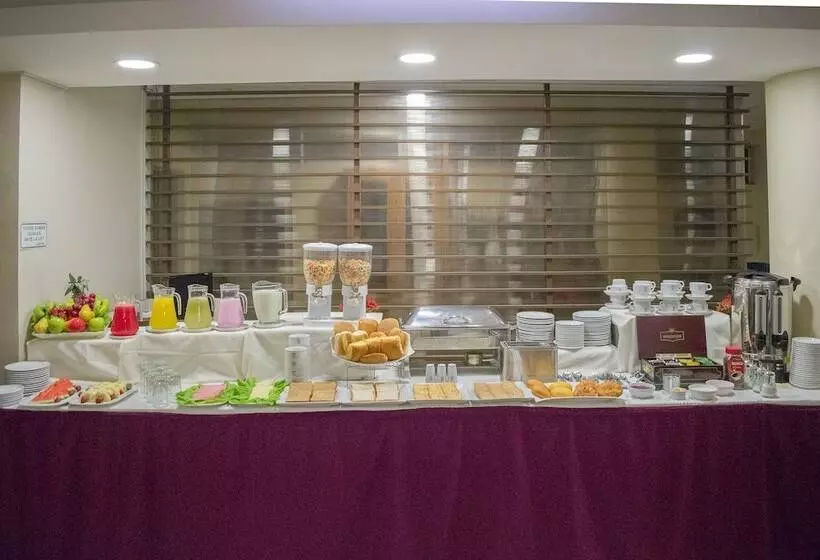 هتل El Rey Palace