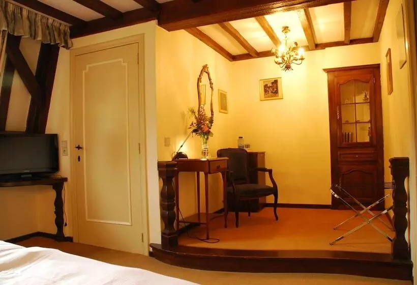 호텔 Hostellerie Le Prieuré De Conques