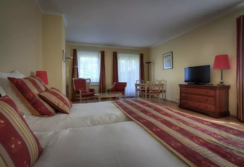 호텔 Hostellerie Le Prieuré De Conques