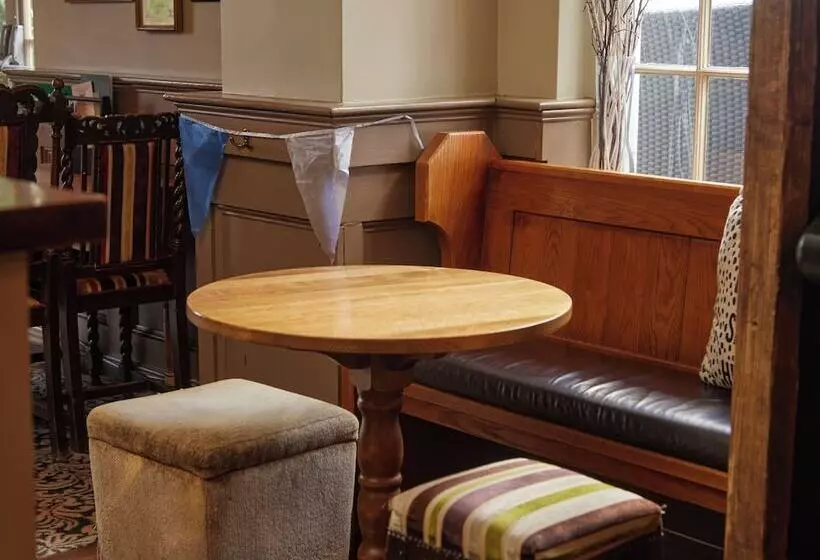 Bell Hotel & Inn By Greene King Inns