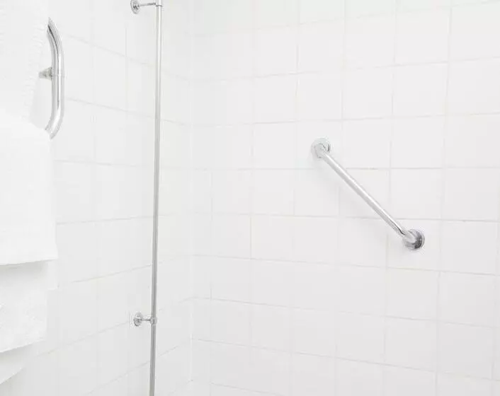 Bell Hotel & Inn By Greene King Inns