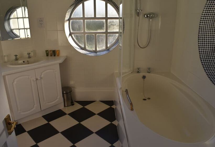 Botleigh Grange Hotel & Spa