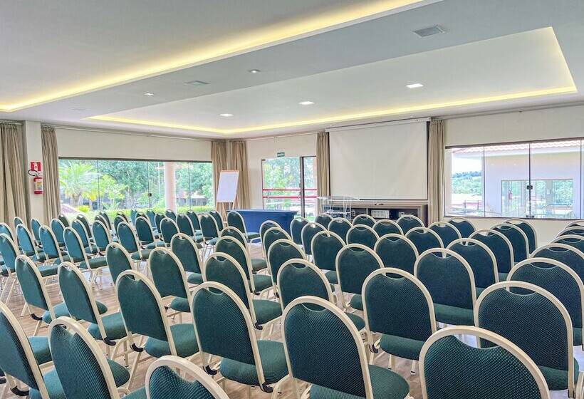 Отель Complexo Eco Cataratas Resort By Sj