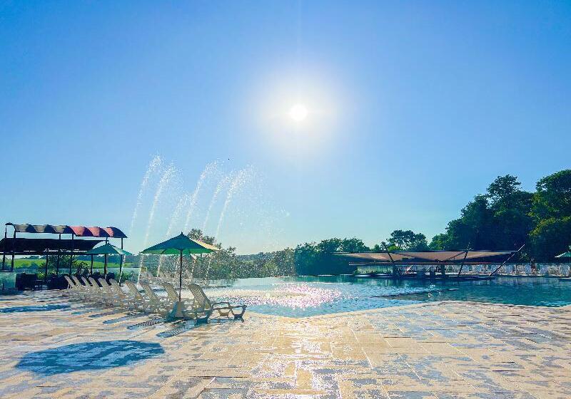 Отель Complexo Eco Cataratas Resort By Sj