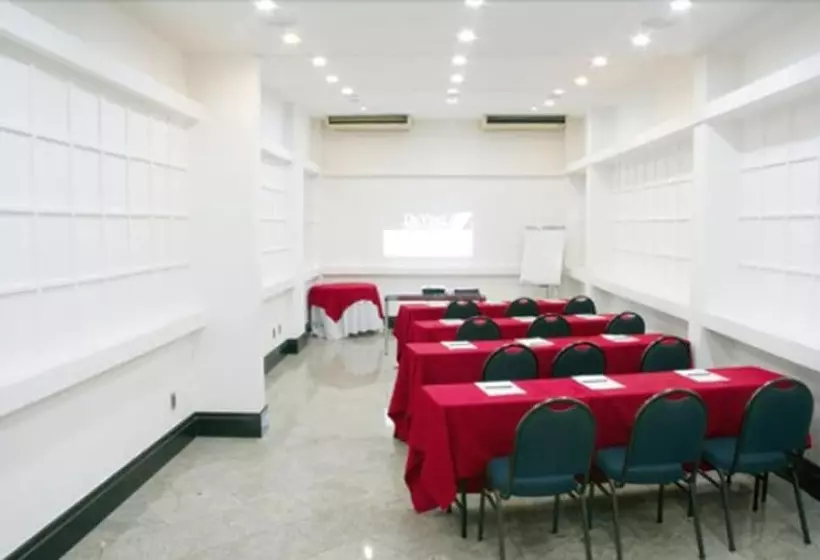 Da Vinci Hotel & Conventions