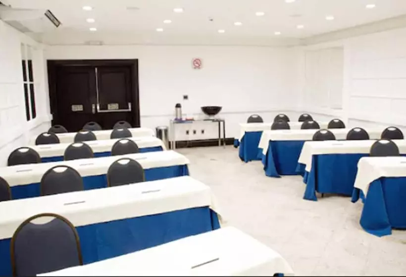 Da Vinci Hotel & Conventions