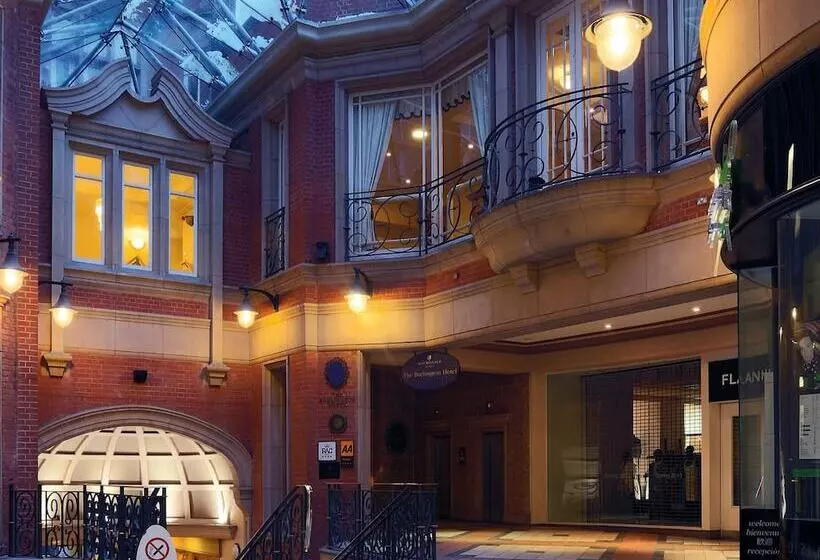 Отель Macdonald Burlington