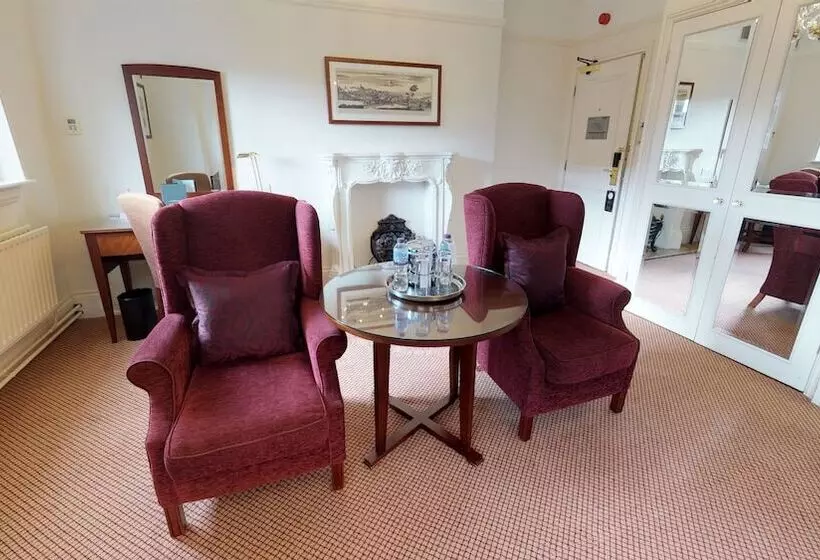 Отель Macdonald Burlington