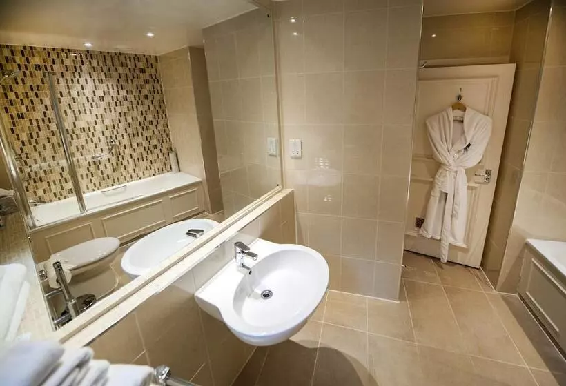 Отель Macdonald Burlington