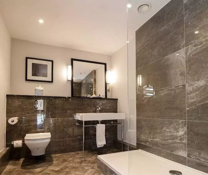 Отель Macdonald Burlington