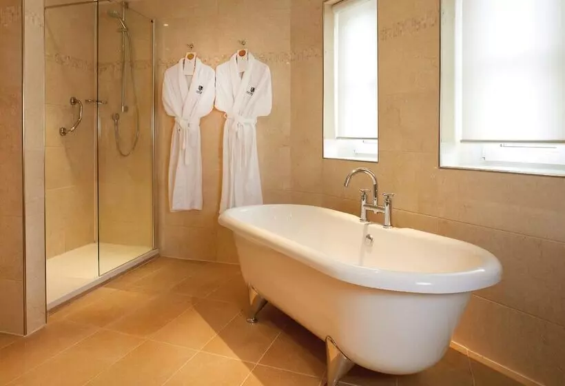 Отель Macdonald Burlington