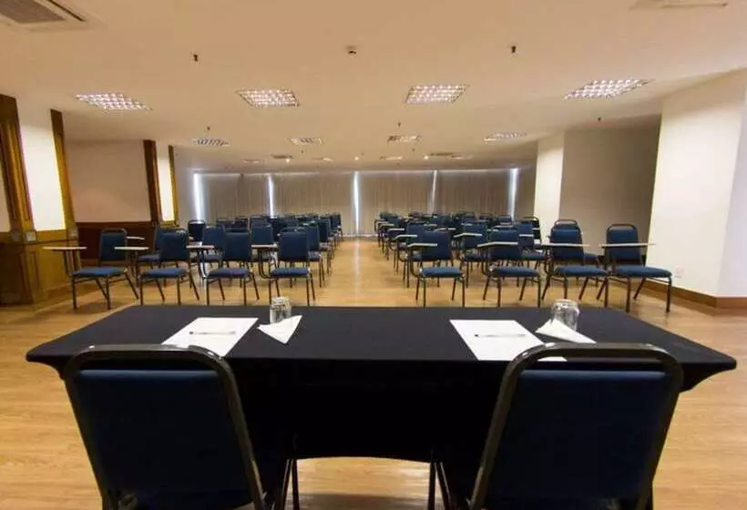 فندق Manhattan Plaza