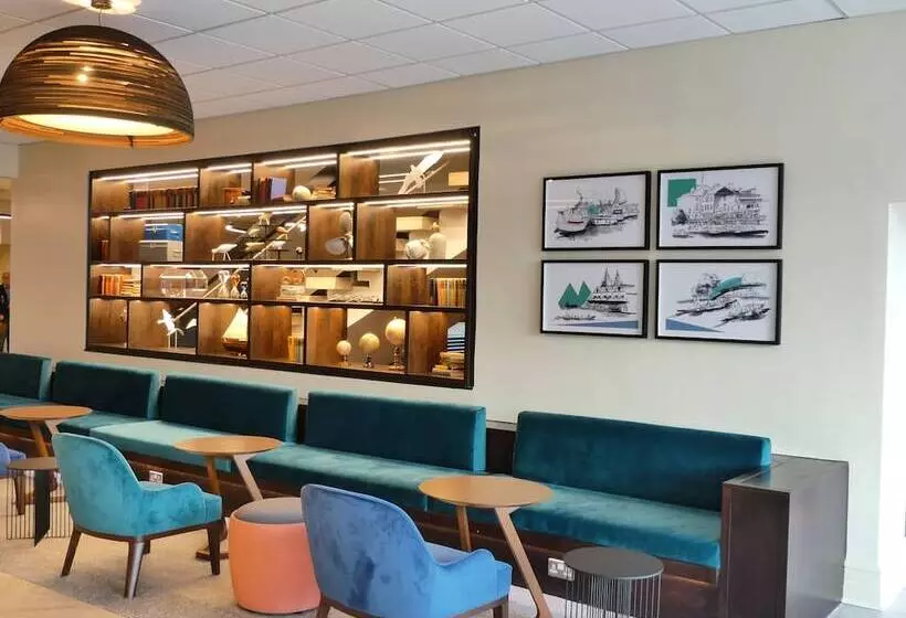 Отель Mercure Bedford Centre