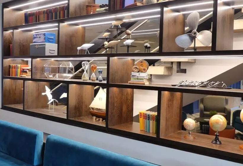 Отель Mercure Bedford Centre