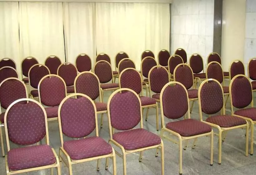 Отель Phenícia Bittar