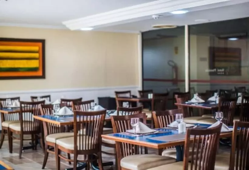 Отель Phenícia Bittar