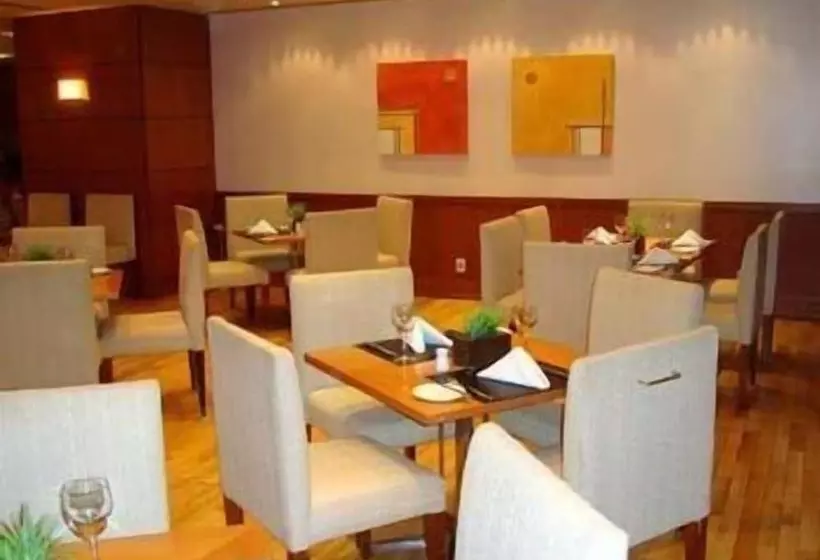 Отель Phenícia Bittar