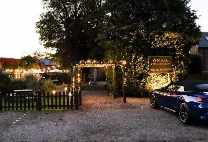 Отель Rossett Hall