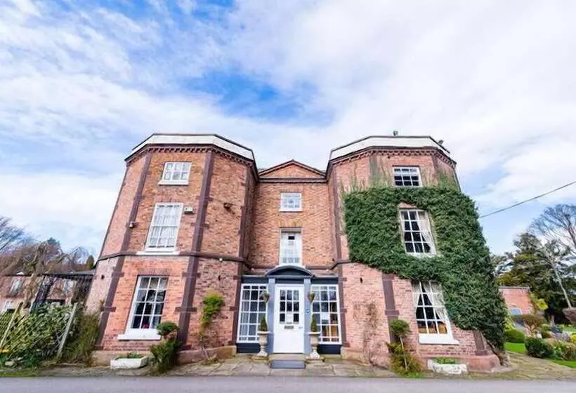 Отель Rossett Hall