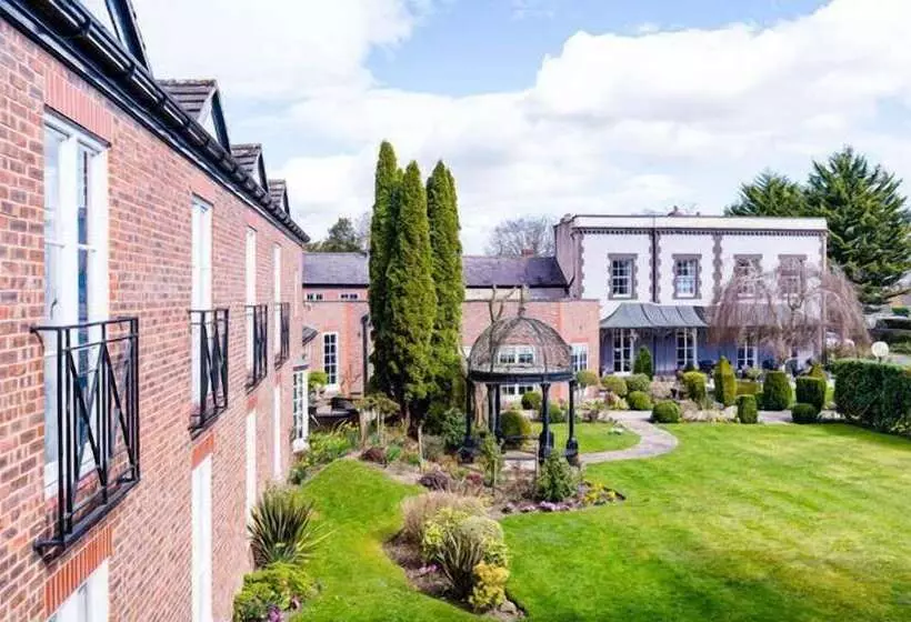 Отель Rossett Hall