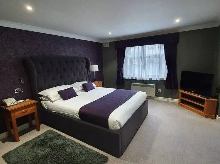 فندق Widnes Halton Everglades Park