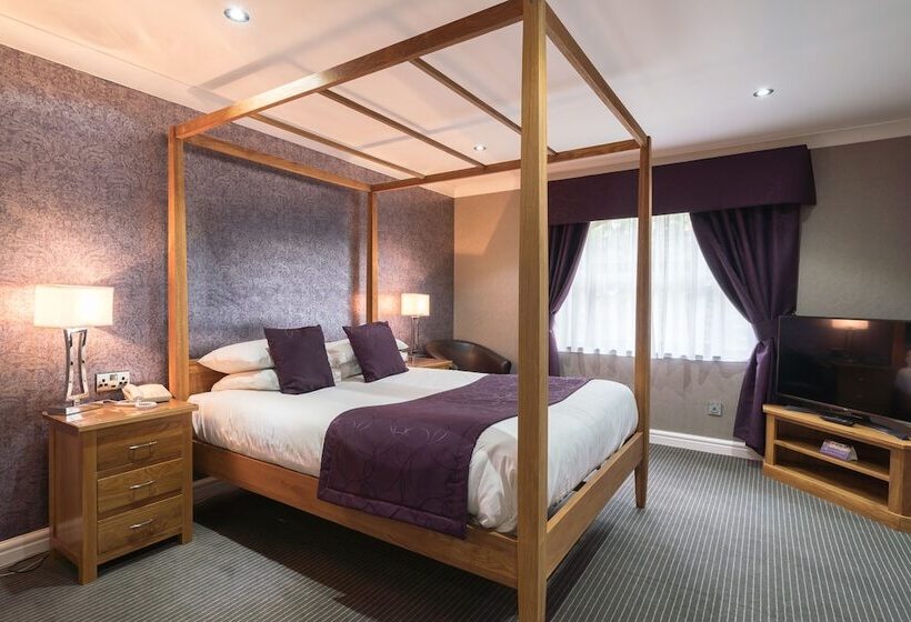 בית מלון כפרי Widnes Halton Everglades Park