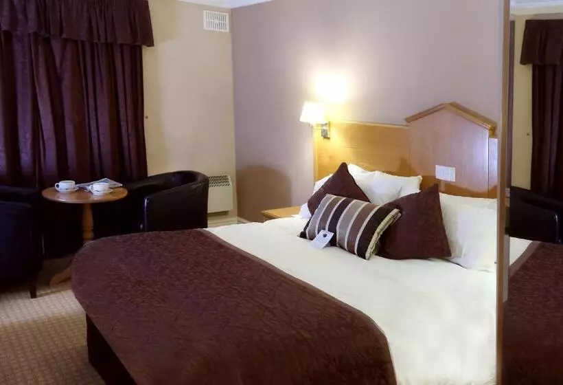 فندق Widnes Halton Everglades Park