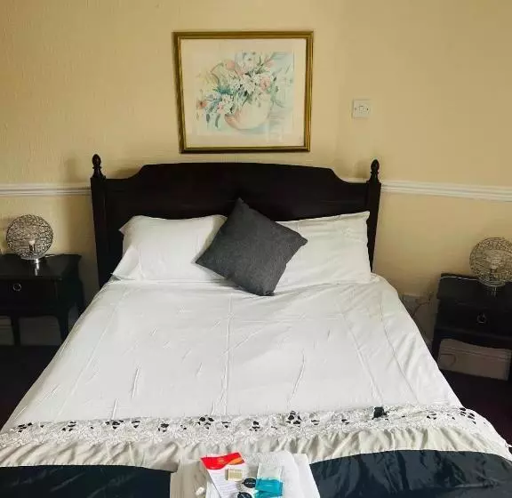 Crown Hotel Brackley