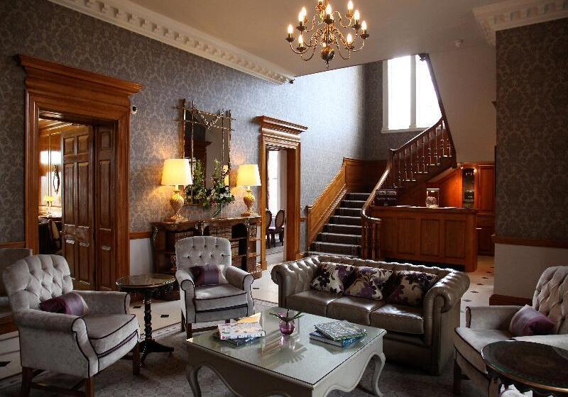 فندق Brockencote Hall