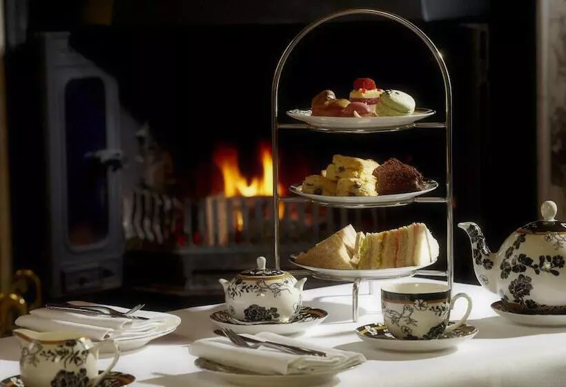 酒店 Brockencote Hall