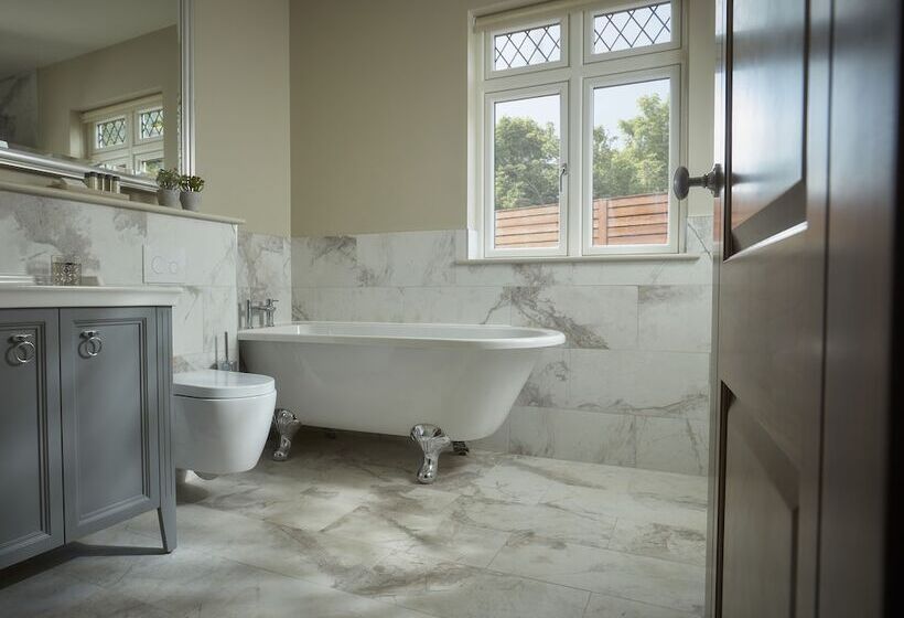 فندق Brockencote Hall