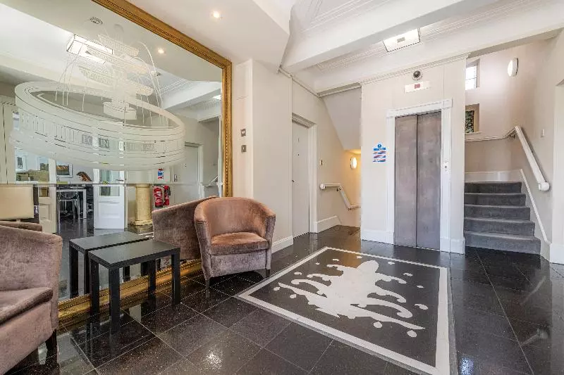 Отель Fountain House