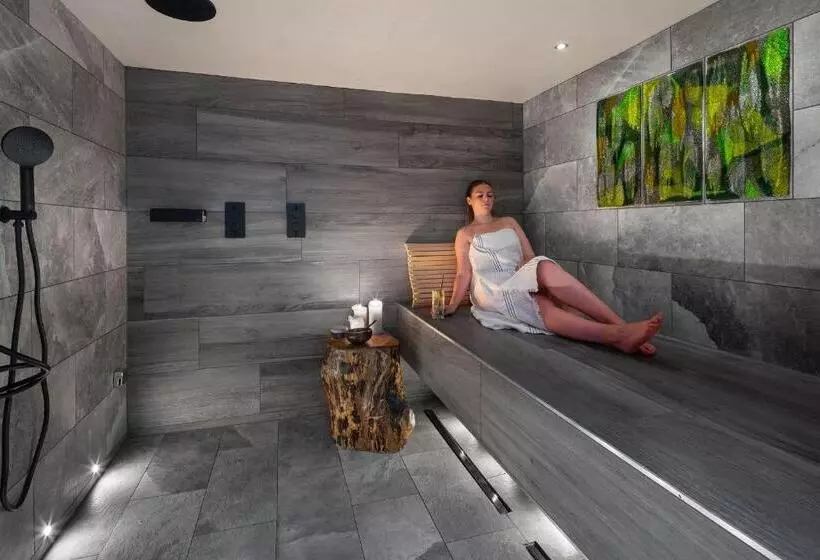 Gilpin Hotel & Lake House