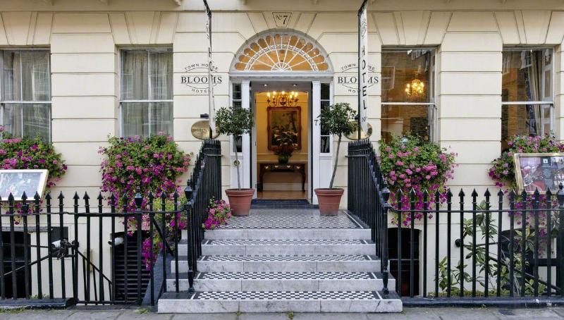 ホテル Grange Blooms