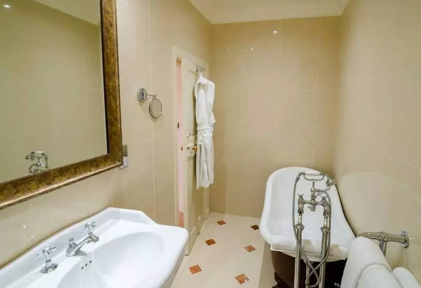 Greywalls Hotel & Chez Roux