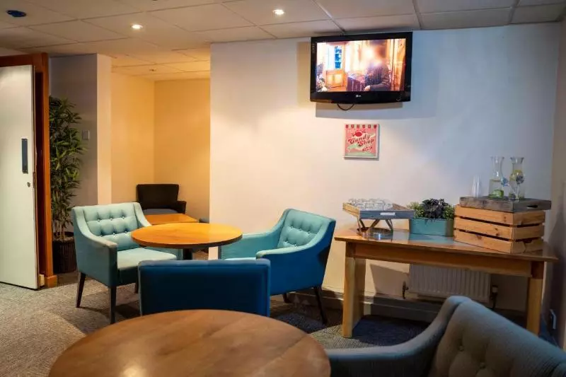 酒店 Mercure Cardiff North