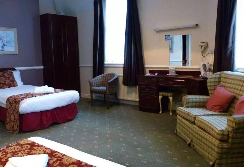 Отель The County