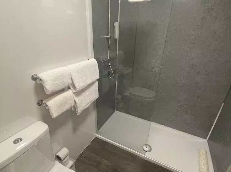 Отель The County