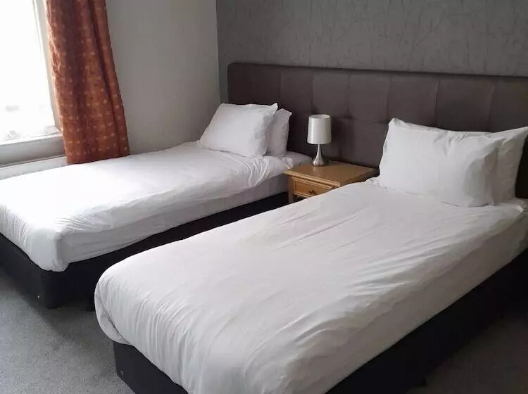 Отель The County