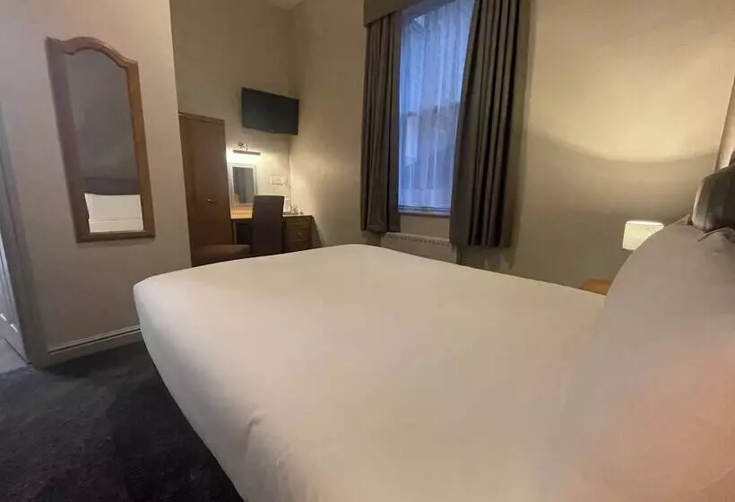 Отель The County