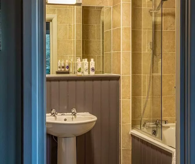 Отель The Devonshire Arms