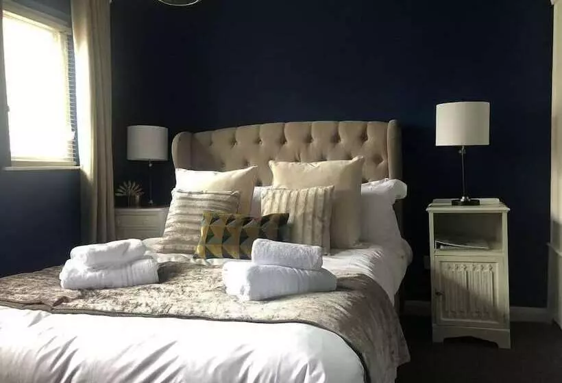 Отель The Devonshire Arms