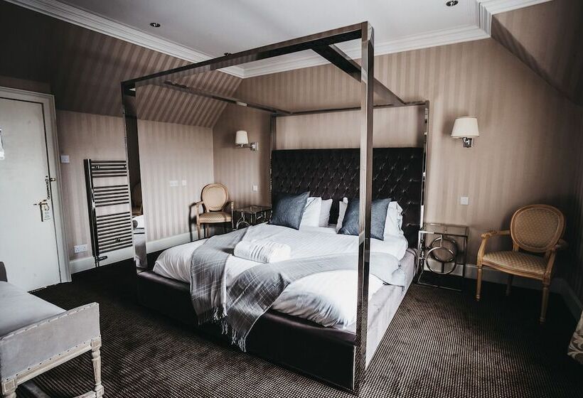 Отель The Fenwick